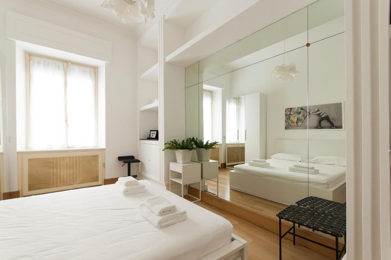 Youhosty - Dei Piatti 3 Apartment มิลาน ภายนอก รูปภาพ