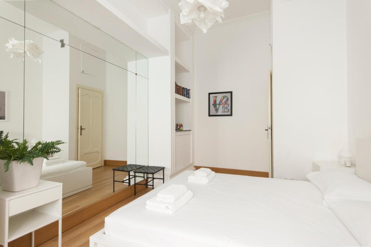 Youhosty - Dei Piatti 3 Apartment มิลาน ภายนอก รูปภาพ