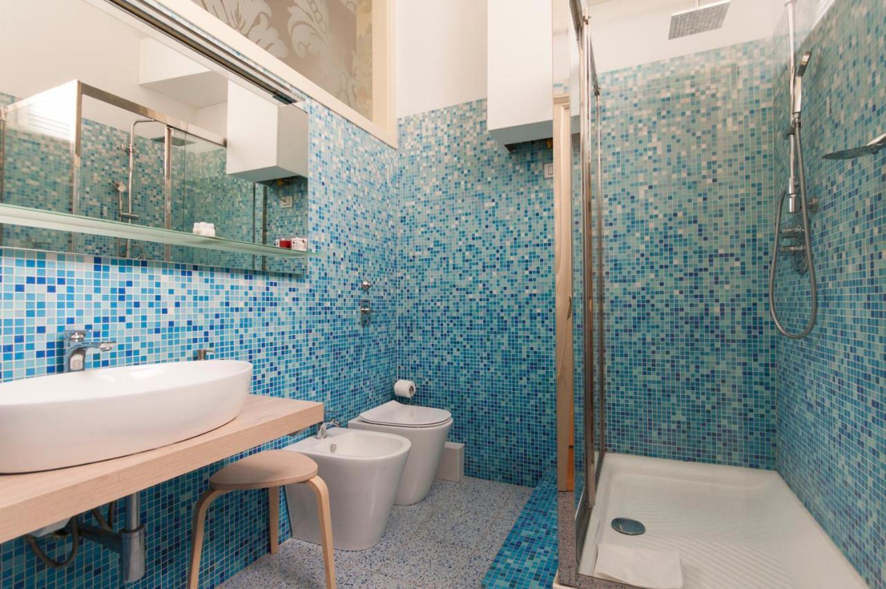 Youhosty - Dei Piatti 3 Apartment มิลาน ภายนอก รูปภาพ